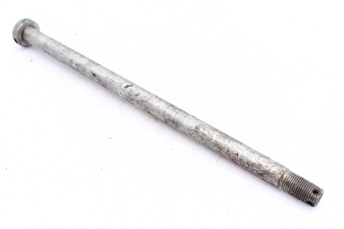 Rear axle thru - thru,