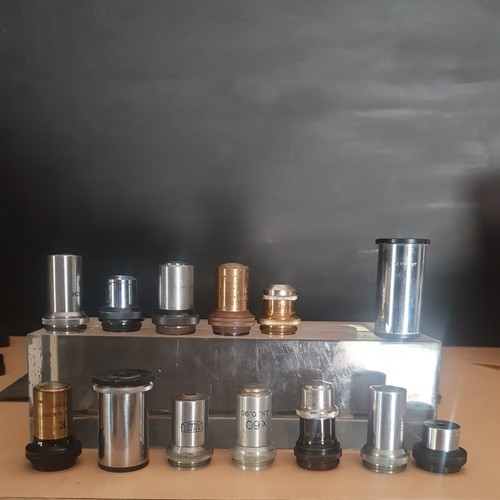 Lot zeiss nachet wild - ,