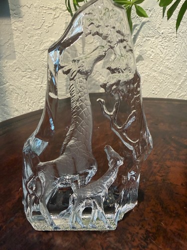 Clear glass wildlife sculpture - glass,