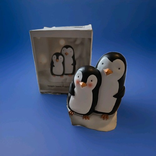 Snuggle season penguin resin - snuggle,