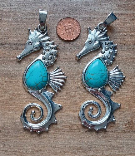 Silver and blue large seahorse - blue,
