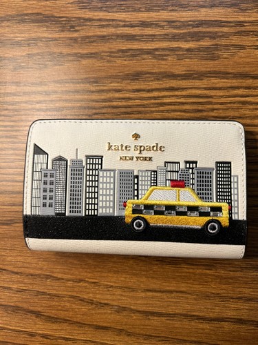 Kate spade nyc - apple, taxi