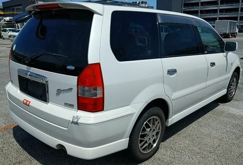 Mitsubishi chariot grandis - mitsubishi,
