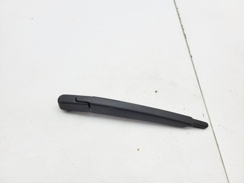 Rear windscreen wiper arm - rear,
