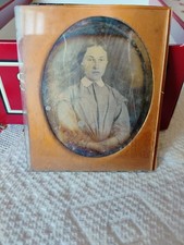 1800’s NINTH PLATE DAGUERREOTYPE WOMAN 1.5x2 IN IMAGE in 2.5 X 3 IN CASE DAMAGED