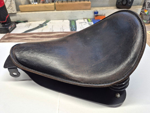 Bobber motorcycle seat rich - motorcycle,
