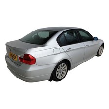 BMW 3 SERIES RIGHT FRONT HUB/STUB AXL.ASSY 31216793924