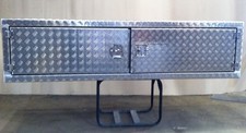 Aluminium underbody chassis
