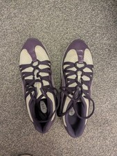 Bloch Women's Wave split dance