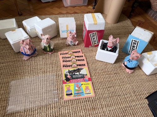 Natwest pigs full - pigs, set