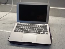 Apple MacBook Air 11-inch