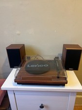 Lenco LS-310 Turntable with