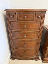 Harrods Bedroom Furniture Set With King Size Sleigh Bed