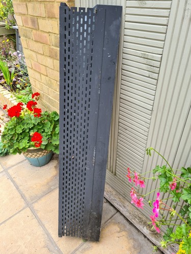 Catnic lintel for - for, solid