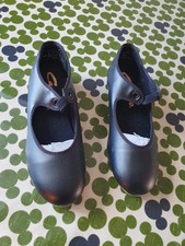 Capezio Ladies Tap Shoes Size