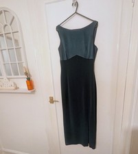 Simon Ellis Women's Elegant Green Evening Dress Size 12
