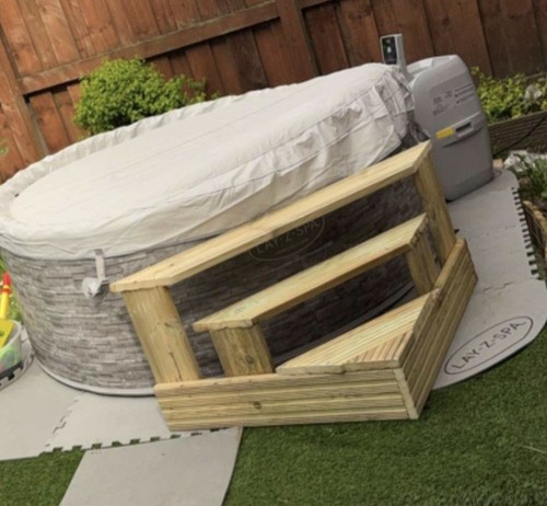 Hot tub steps lazy spa - hot,