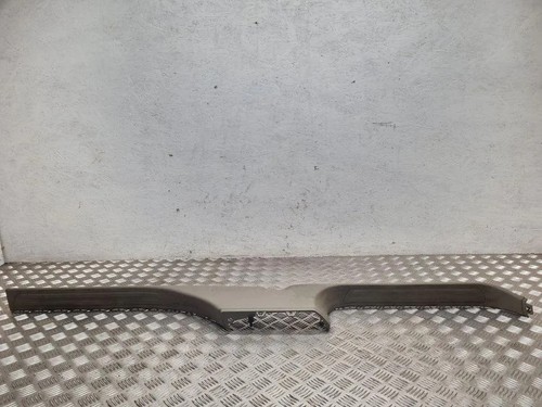 Audi front left sill - front,