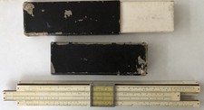 Vintage slide rule in excellent condition and in original box