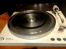 Philips  GA- 212  Turntable