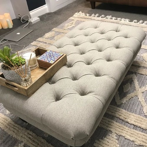 Square chesterfield buttoned - square,