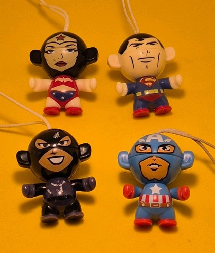 Kinder egg surprise marvel - surprise,