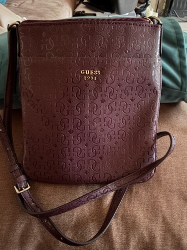 Burgundy saffiano leather dust - saffiano,
