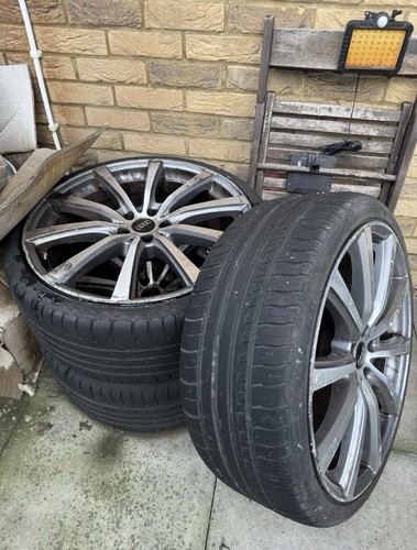 Audi alloys tyres - audi,