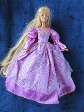 BARBIE AS RAPUNZEL : VINTAGE (not in the original dress, & no working mechanism)