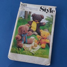 Vintage 1970s Toy Sewing