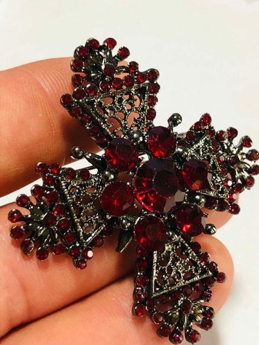 Gothic red crystal black - gothic,