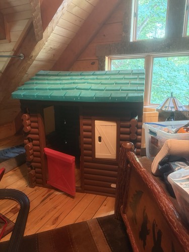Little tikes log cabin style - little,