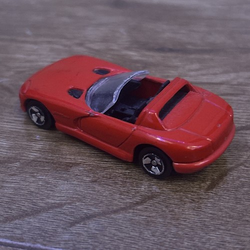 Maisto red 1997 dodge - ,