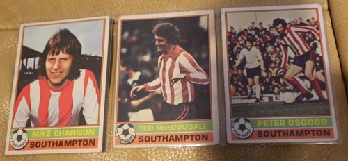 Southampton 1976 topps red - southampton,