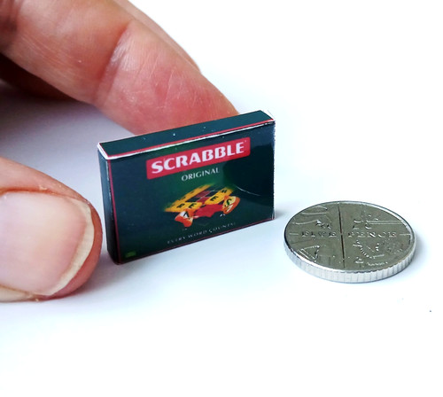 Dolls house miniature - 1:12, *