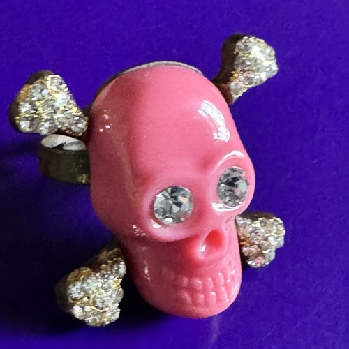 Pink skull crossbones - skull,