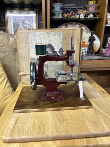 Essex vintage miniature sewing - essex,