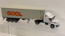Herpa HO 1:87 Scania HGV Lorry with OOCL Shipping Container Trailer