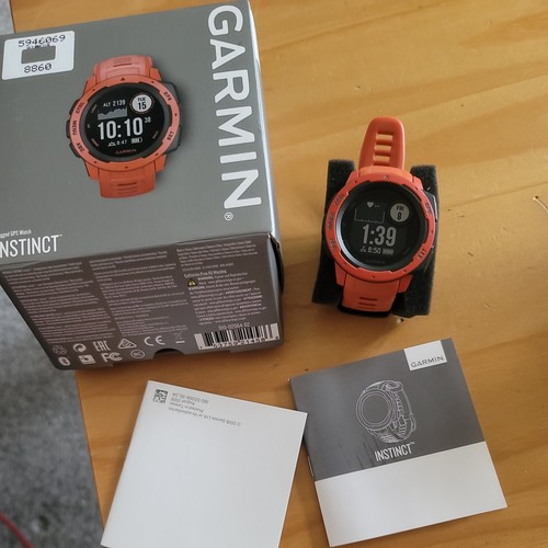 Garmin instinct men running - garmin,