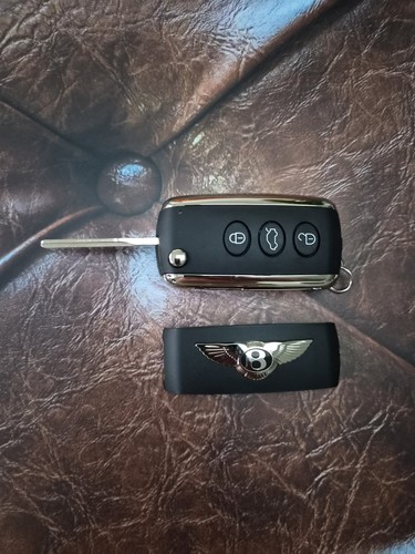 Bentley style button flip - style, 3