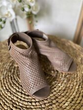 Russell & Bromley perforated leather sandals EU 39 UK 6