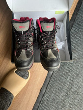 ladies walking boots size 6