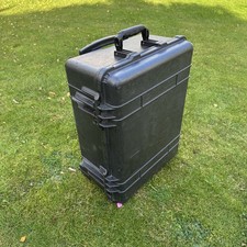 Peli Pelican 1560 Protector Case - with Some Foam - Black