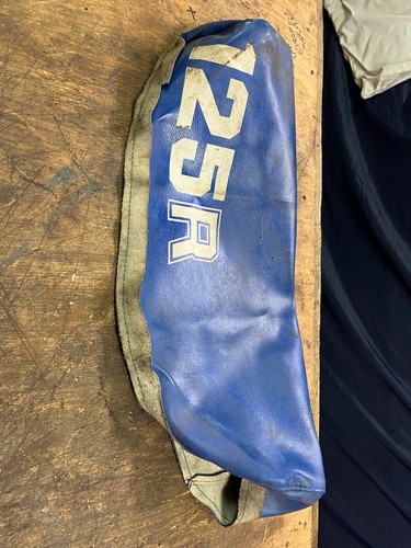 Suzuki 125r seat cover - suzuki,