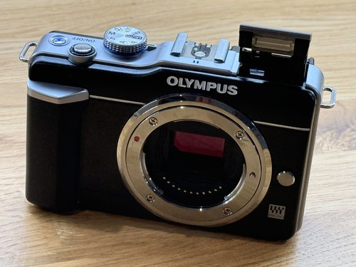 Olympus pl1 3mp digital - e-pl1,