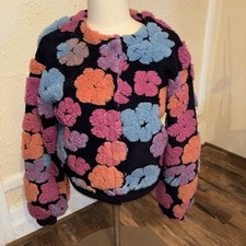 Chunky 3D buttercup Floral
