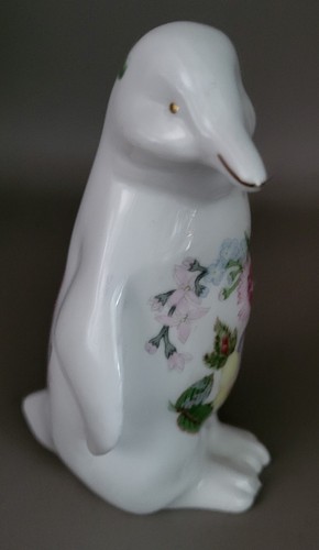 Aynsley penguin little - aynsley,