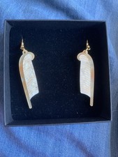 Tatty Devine Feather Of Maat