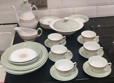 Set  W.H. Grindley Satin White