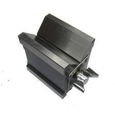 MAGNETIC VEE BLOCK 72MM X 55MM